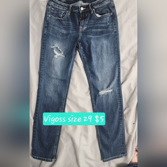 Jeans - Picture 1 of 2